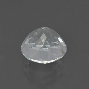 Topaz Gemstone in 9.5 mm (calibrated) Size for Sale, Topaz Stone in Warm White Color