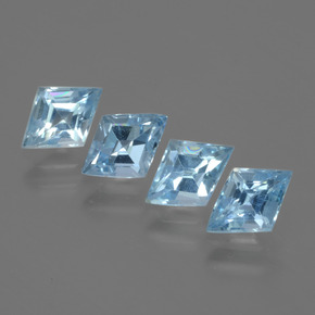 Azul claro Topacio Gema - 0.6ct Faceta de Rómbico (ID: 429365)