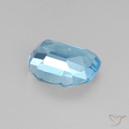 Topaz Gemstone in 9 x 7 mm (calibrated) Size for Sale, Topaz Stone in Sky Blue Color