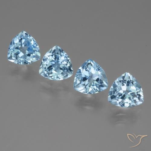 Lot de 4pcs Topazes Bleu du Brésil - Poids total 5,37 ct / moyenne 1,34 ct chacune, taille 7 x 6,9mm, couleur : Bleu Suisse, dureté de Mohs 8 convient aux bijoux de tous les jours, pierre de sagesse, Pierre de naissance traditionnelle d'août, Photo A