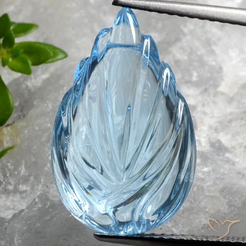 Azul medio Topacio Gema - 12.1ct Hoja tallada (ID: 469666)