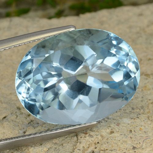 21.61ct Natural Sky Blue Topaz, Oval, VVS