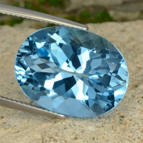 22.63ct Natural Swiss Blue Topaz, Oval, VVS