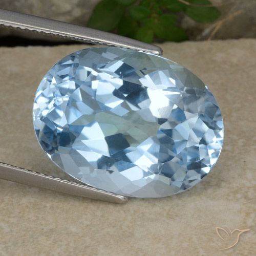 22.93ct Natural Sky Blue Topaz, Oval, VVS