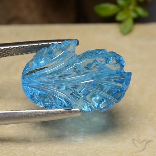 Topaz Gemstone in 18 x 13 mm (calibrated) Size for Sale, Topaz Stone in Swiss Blue Color