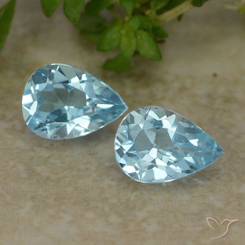 1.65ctw Natural Sky Blue Topaz, Pear Shape, VVS-VS