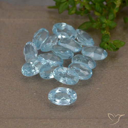 4.16ctw Natural Sky Blue Topaz, Oval, VS