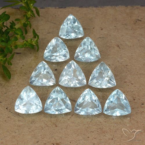 5.31ctw Natural Sky Blue Topaz, Trillion, VS