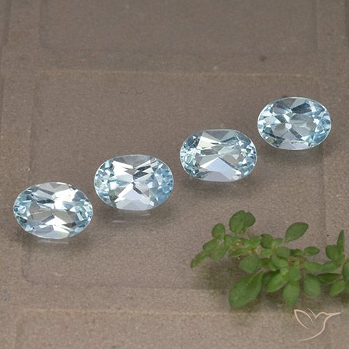 3.76ctw Natural Sky Blue Topaz, Oval, VVS-VS