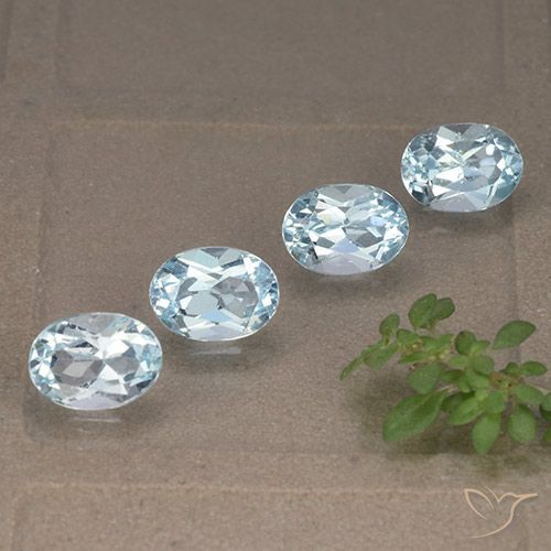 4.14ctw Natural Sky Blue Topaz, Oval, VVS-VS