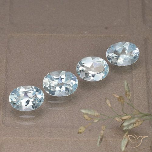 3.59ctw Natural Sky Blue Topaz, Oval, VVS-VS
