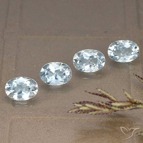4.44ctw Natural Sky Blue Topaz, Oval, VVS-VS