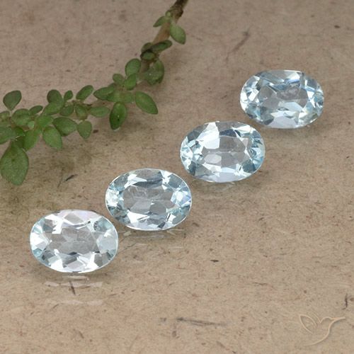 3.84ctw Natural Sky Blue Topaz, Oval, VVS-VS