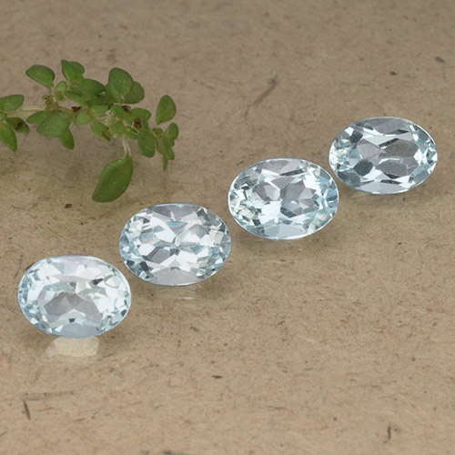 Lote de Topacio Azul Ovalada de 4 piezas de Brasil - Peso 4,42 ct en total / promedio. 1,11 ct cada uno, Tamaño 6,9 x 5mm, Color: Azul celeste claro, Dureza Mohs 8 Adecuado para joyas de uso diario, Simboliza la buena salud, Photo A