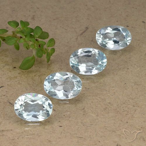 3.94ctw Natural Sky Blue Topaz, Oval, VVS-VS