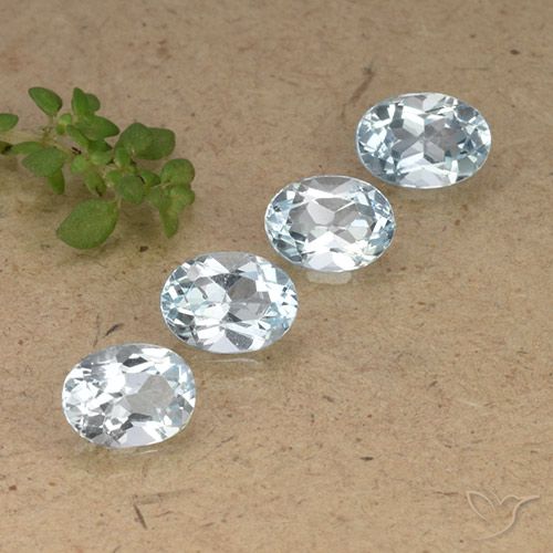 3.88ctw Natural Sky Blue Topaz, Oval, VVS-VS