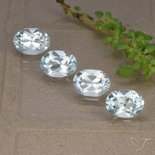 4.38ctw Natural Sky Blue Topaz, Oval, VVS-VS