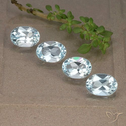 3.93ctw Natural Sky Blue Topaz, Oval, VVS-VS