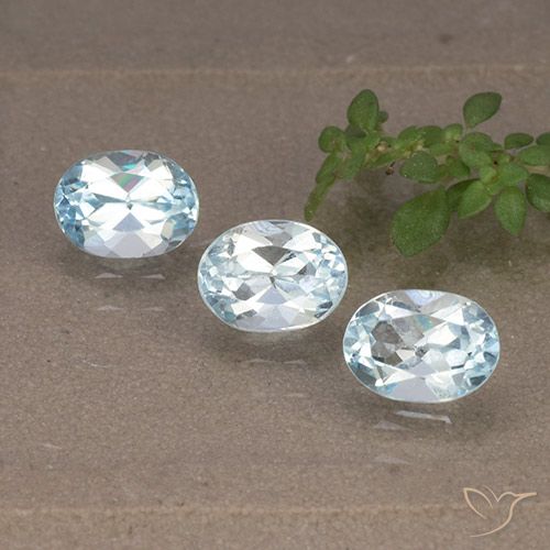 2.54ctw Natural Sky Blue Topaz, Oval, VS