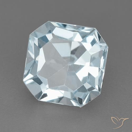 3.14 ct Blue Topaz Stone, Natural Topaz in Octagon Step Cut Shape for Sale