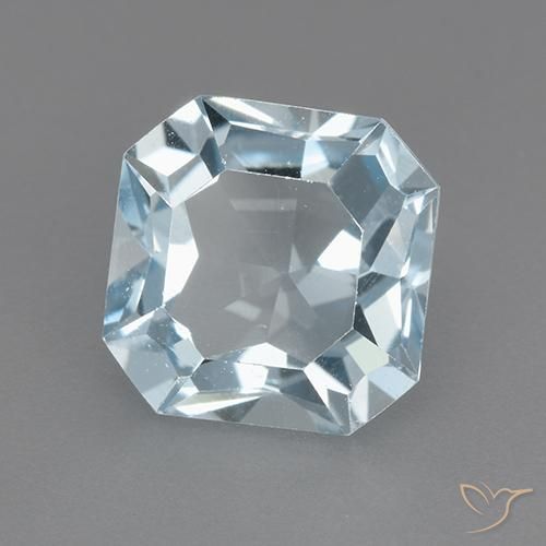 3.13 ct Blue Topaz Stone, Natural Topaz in Octagon Step Cut Shape for Sale