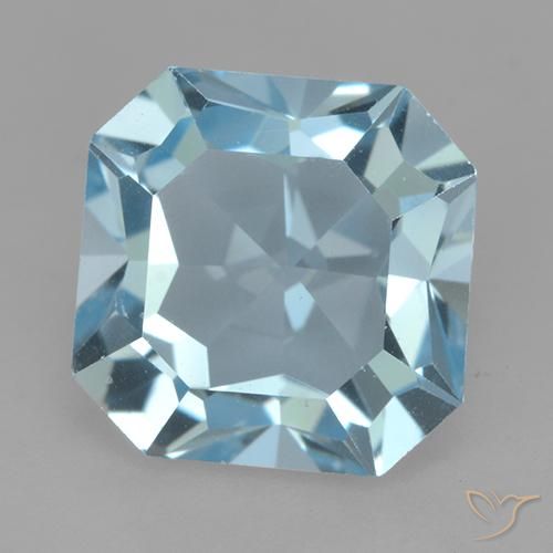 4.23 ct Blue Topaz Gemstone, Topaz Gem in Octagon Step Cut Shape for Sale.
