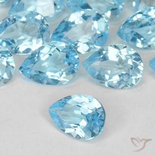 Best Sky Blue Topaz for a Teardrop Pendant