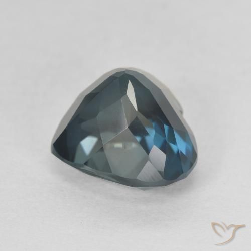 Topaz Gemstone in 9.9 x 8.9 mm Size for Sale, Topaz Stone in London Blue Color