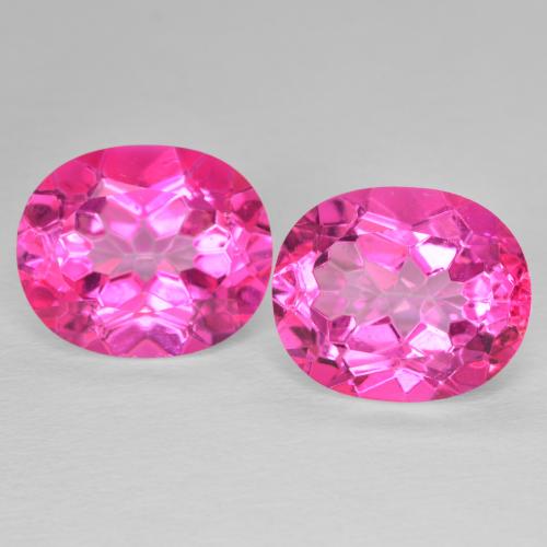 12.37ctw Natural Deep Magenta Topaz, Oval, VVS-VS