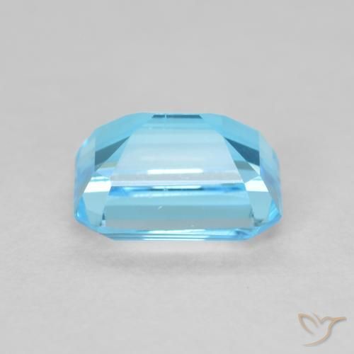 Topaz Gemstone in 8 x 6 mm (calibrated) Size for Sale, Topaz Stone in Swiss Blue Color
