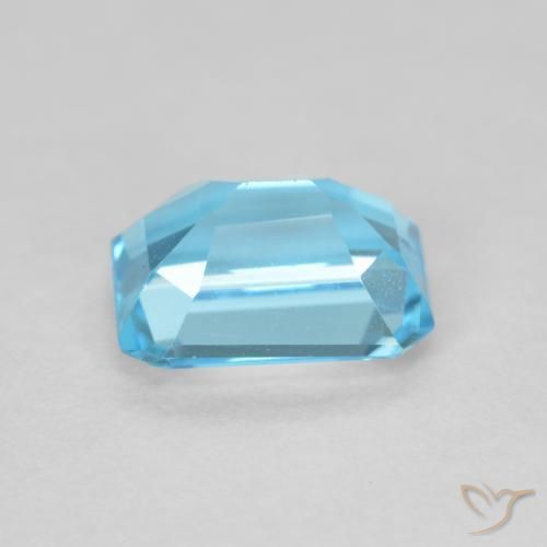 Topaz Gemstone in 8 x 6 mm (calibrated) Size for Sale, Topaz Stone in Swiss Blue Color