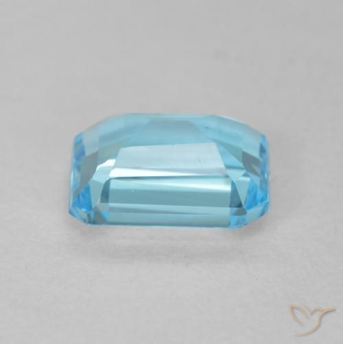 Topaz Gemstone in 8 x 6 mm (calibrated) Size for Sale, Topaz Stone in Swiss Blue Color