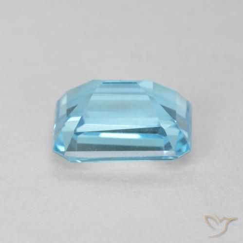 Topaz Gemstone in 8 x 6 mm (calibrated) Size for Sale, Topaz Stone in Swiss Blue Color