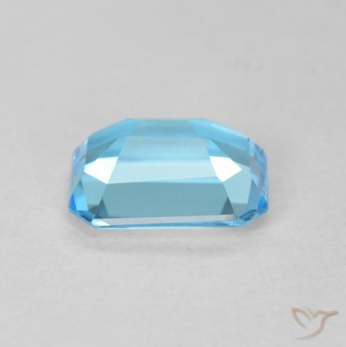Topaz Gemstone in 8 x 6 mm (calibrated) Size for Sale, Topaz Stone in Swiss Blue Color