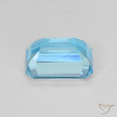 Topaz Gemstone in 8 x 6 mm (calibrated) Size for Sale, Topaz Stone in Swiss Blue Color