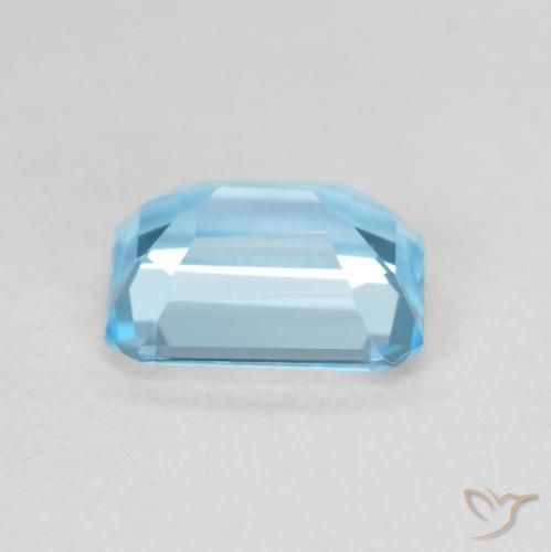 Topaz Gemstone in 8 x 6 mm (calibrated) Size for Sale, Topaz Stone in Swiss Blue Color