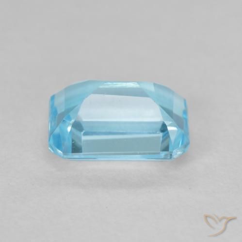 Topaz Gemstone in 8 x 6 mm (calibrated) Size for Sale, Topaz Stone in Swiss Blue Color