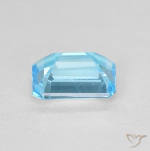 Topaz Gemstone in 8 x 6 mm (calibrated) Size for Sale, Topaz Stone in Swiss Blue Color