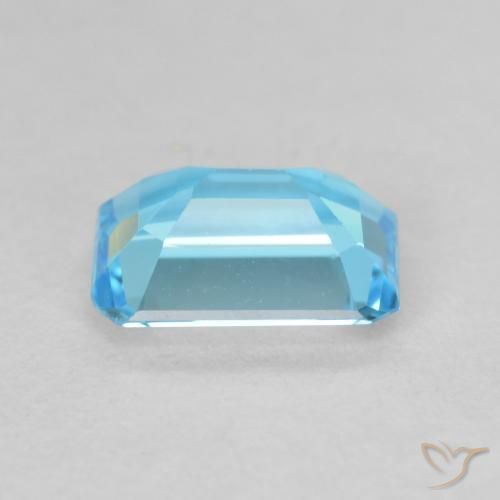 Topaz Gemstone in 8 x 6 mm (calibrated) Size for Sale, Topaz Stone in Swiss Blue Color