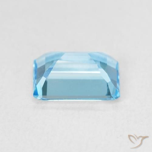 Topaz Gemstone in 8 x 6 mm (calibrated) Size for Sale, Topaz Stone in Swiss Blue Color