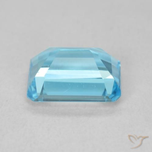Topaz Gemstone in 8 x 6 mm (calibrated) Size for Sale, Topaz Stone in Swiss Blue Color