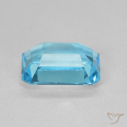 Topaz Gemstone in 8 x 6 mm (calibrated) Size for Sale, Topaz Stone in Swiss Blue Color