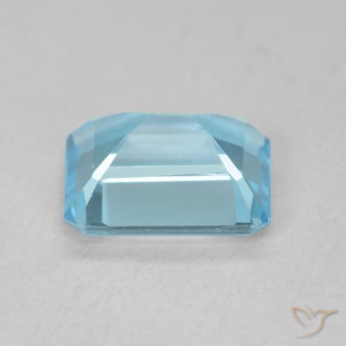 Topaz Gemstone in 8 x 6 mm (calibrated) Size for Sale, Topaz Stone in Swiss Blue Color