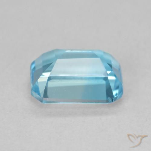 Topaz Gemstone in 8 x 6 mm (calibrated) Size for Sale, Topaz Stone in Swiss Blue Color
