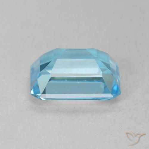 Topaz Gemstone in 8 x 6 mm (calibrated) Size for Sale, Topaz Stone in Swiss Blue Color