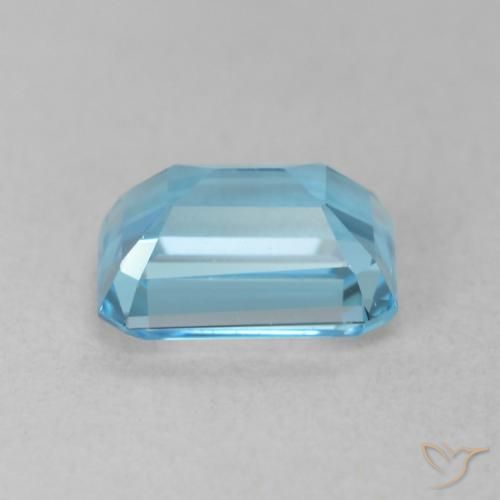Topaz Gemstone in 8 x 6 mm (calibrated) Size for Sale, Topaz Stone in Swiss Blue Color