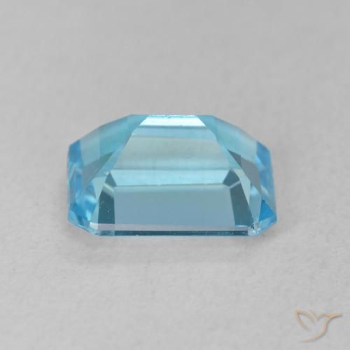 Topaz Gemstone in 8 x 6 mm (calibrated) Size for Sale, Topaz Stone in Swiss Blue Color