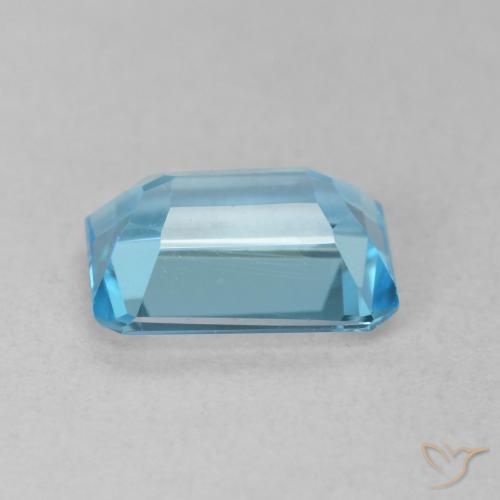 Topaz Gemstone in 8 x 6 mm (calibrated) Size for Sale, Topaz Stone in Swiss Blue Color