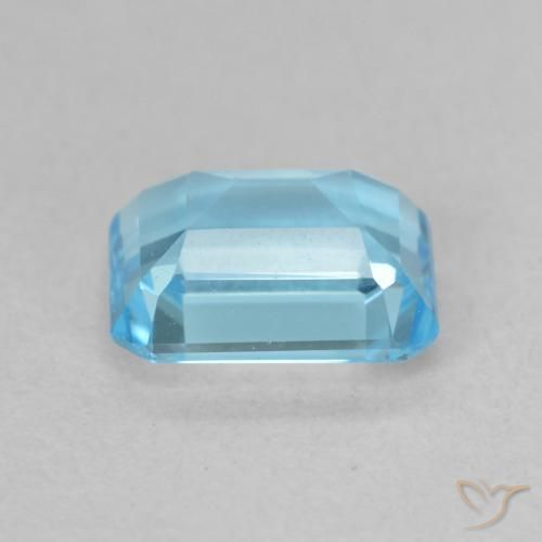 Topaz Gemstone in 8 x 6 mm (calibrated) Size for Sale, Topaz Stone in Swiss Blue Color