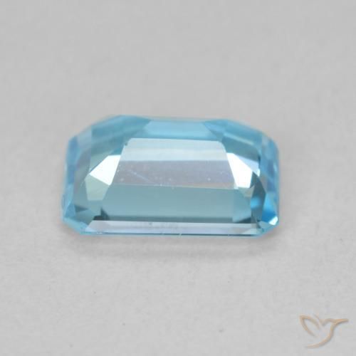 Topaz Gemstone in 8 x 6 mm (calibrated) Size for Sale, Topaz Stone in Swiss Blue Color